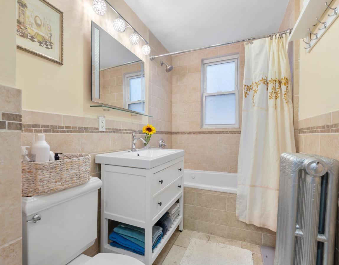 Bright & Spacious 2Br Apartment, Mins From Downtown Boston, Parking Exterior foto