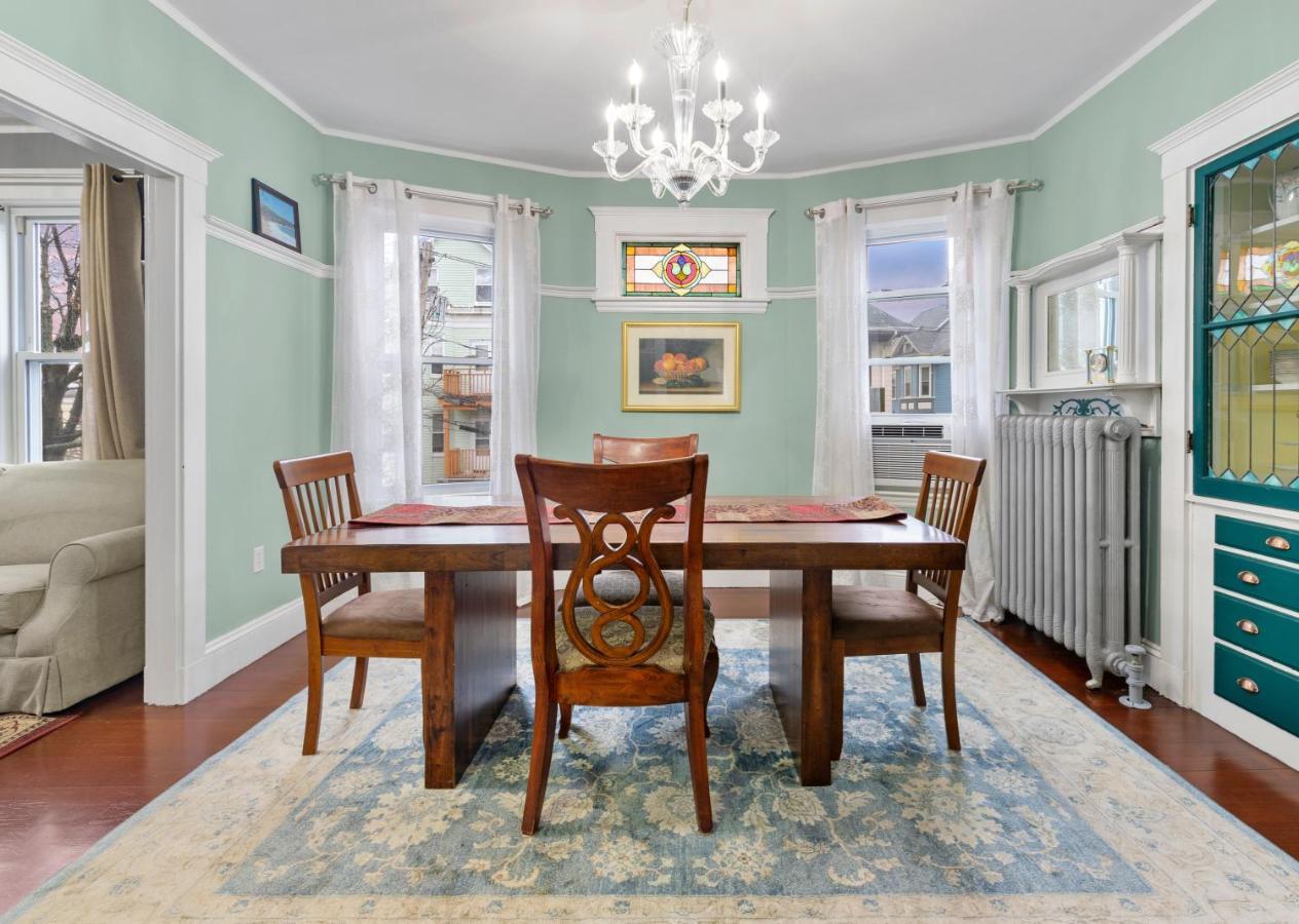 Bright & Spacious 2Br Apartment, Mins From Downtown Boston, Parking Exterior foto